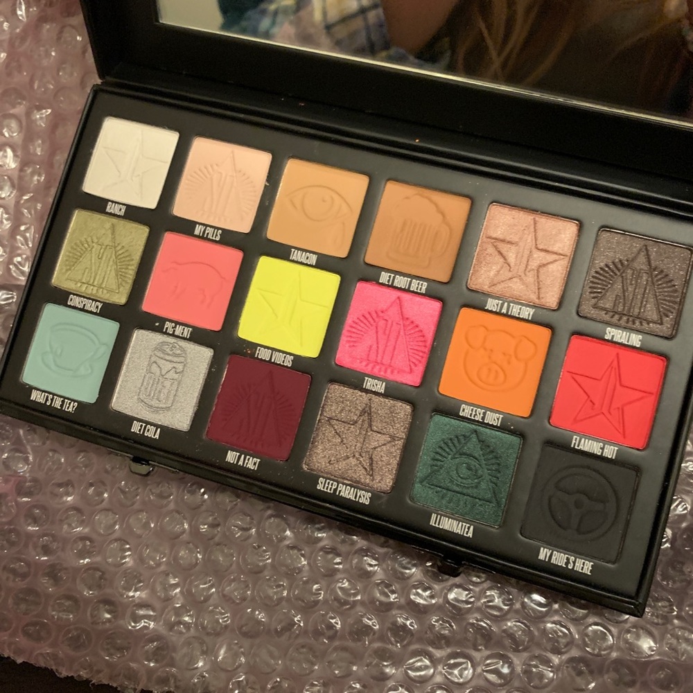 Jeffree star Conspiracy Palette - Picture 8 of 8